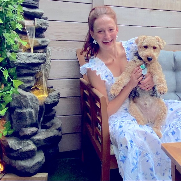 Meet your Posher, Christine - Picture 1 of 2